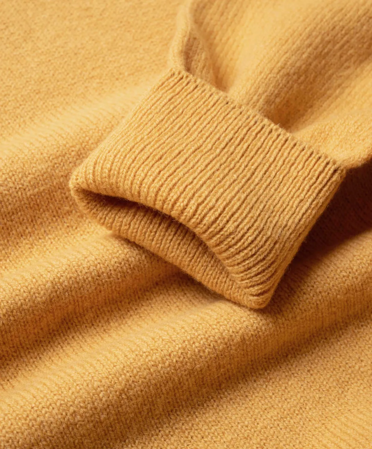 classic_knit__honey_2.webp Howlin Classic Knit - Honey^ Knitwear