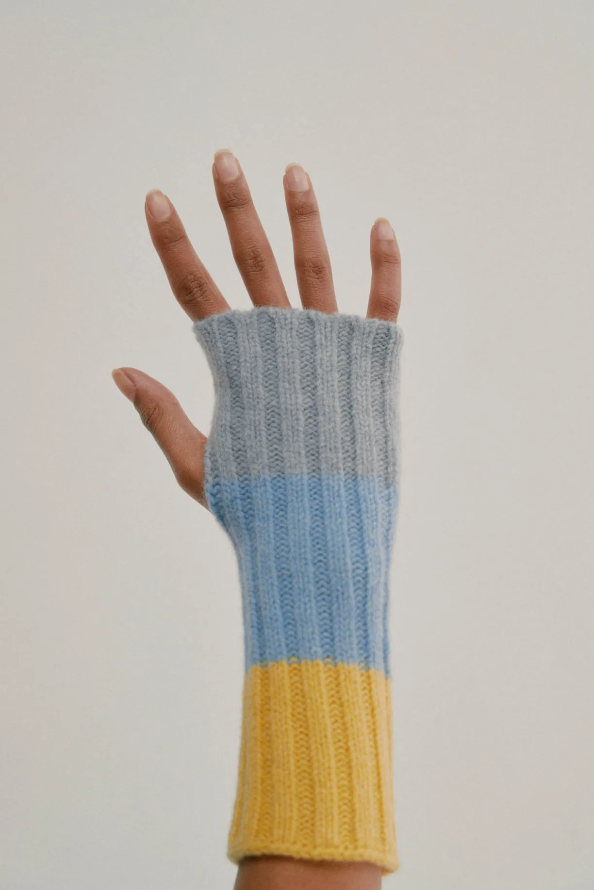 Howlin Wrist Lovers - Ice^Women Gloves | Gloves